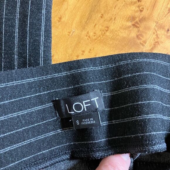 Loft, dark gray/ white pinstriped slacks, excellent condition, size small - Picture 2 of 3